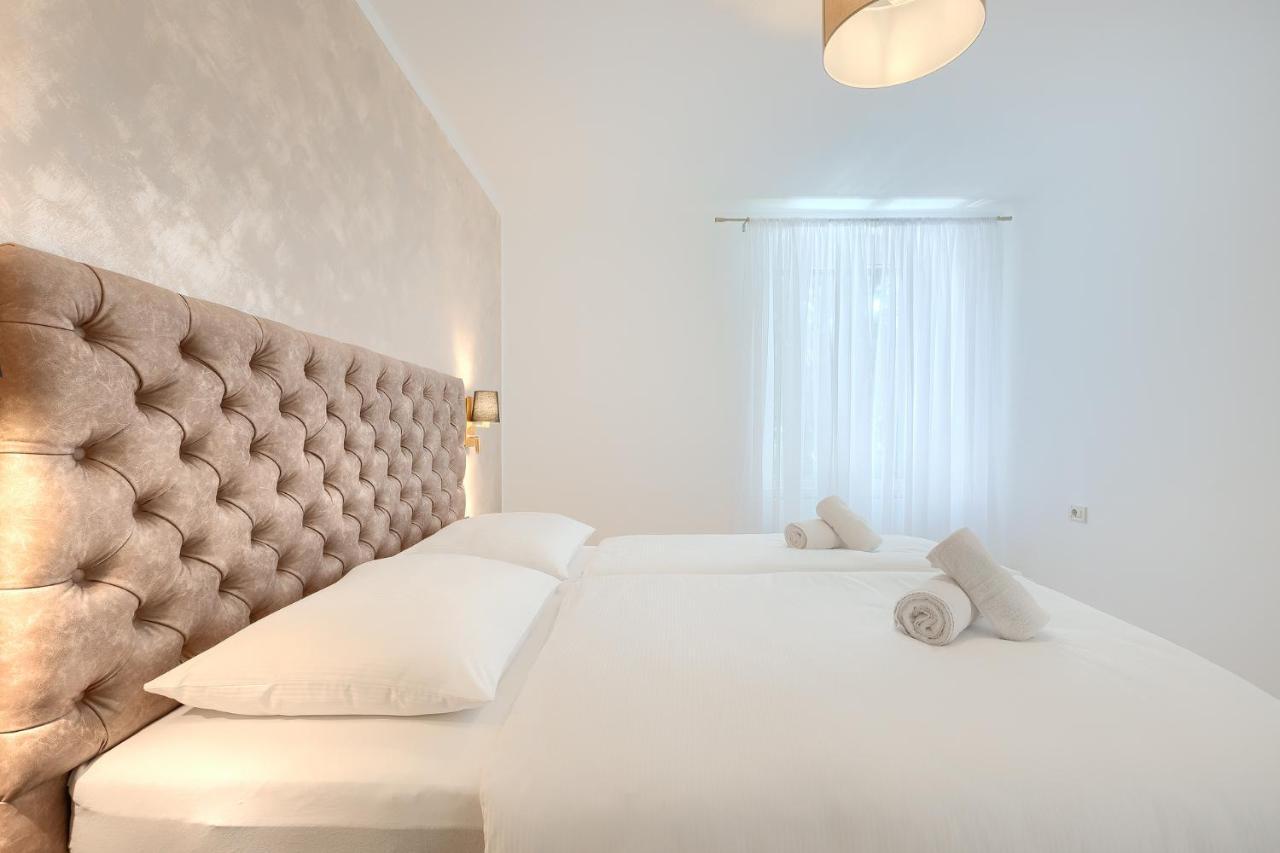 Calafati Apartment With Free Private Parking Rijeka Exteriör bild