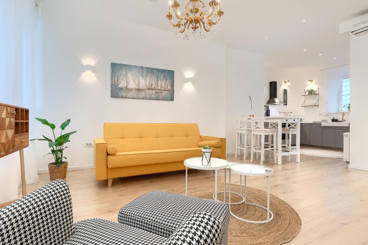 Calafati Apartment With Free Private Parking Rijeka Exteriör bild