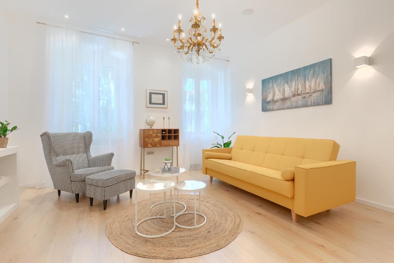 Calafati Apartment With Free Private Parking Rijeka Exteriör bild