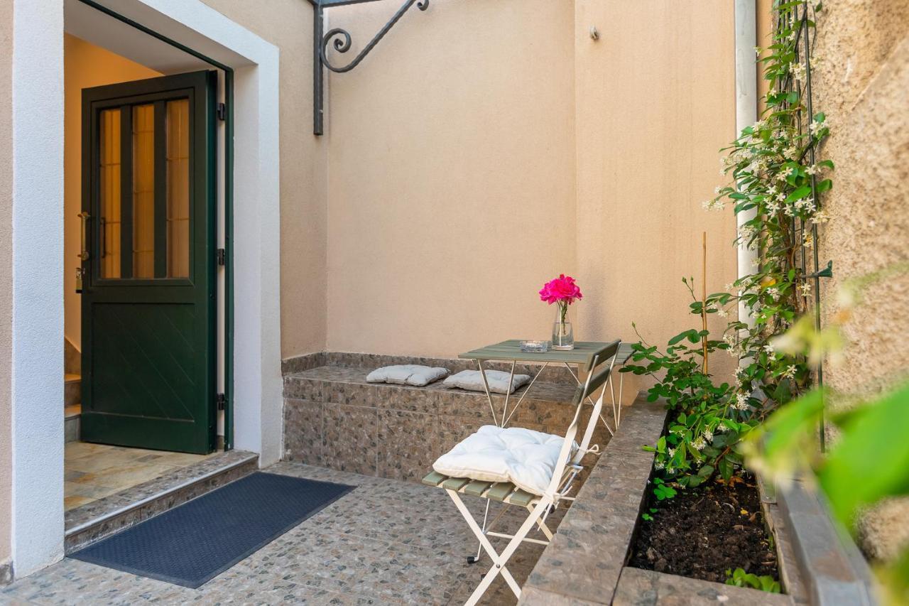 Calafati Apartment With Free Private Parking Rijeka Exteriör bild